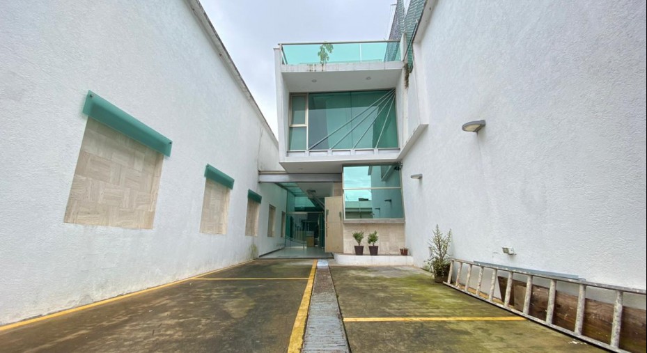Edificio en renta zona Centro Xalapa con oficinas.