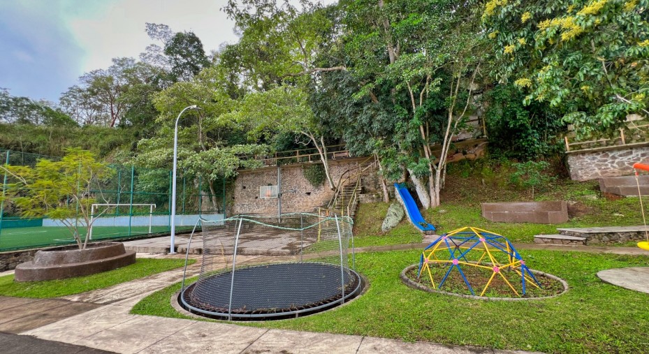 Terreno en Venta en Xalapa Veracruz, ubicado en el Fraccionamiento La Cúspide Residencial.