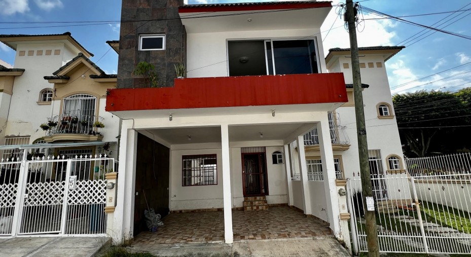 Casa en Venta Renta en Fraccionamiento las Fuentes Xalapa Veracruz